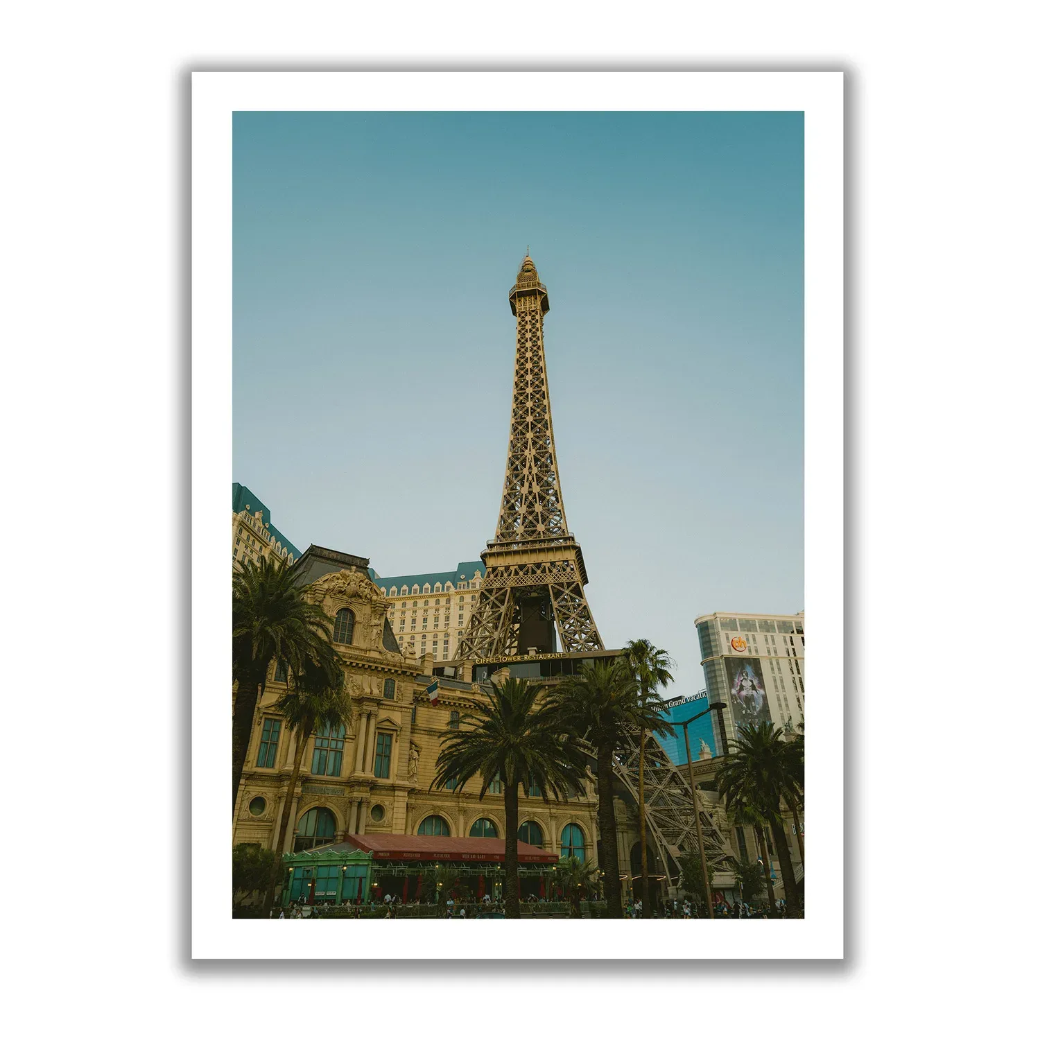 Fake Paris City Fake Paris City – Bild 3