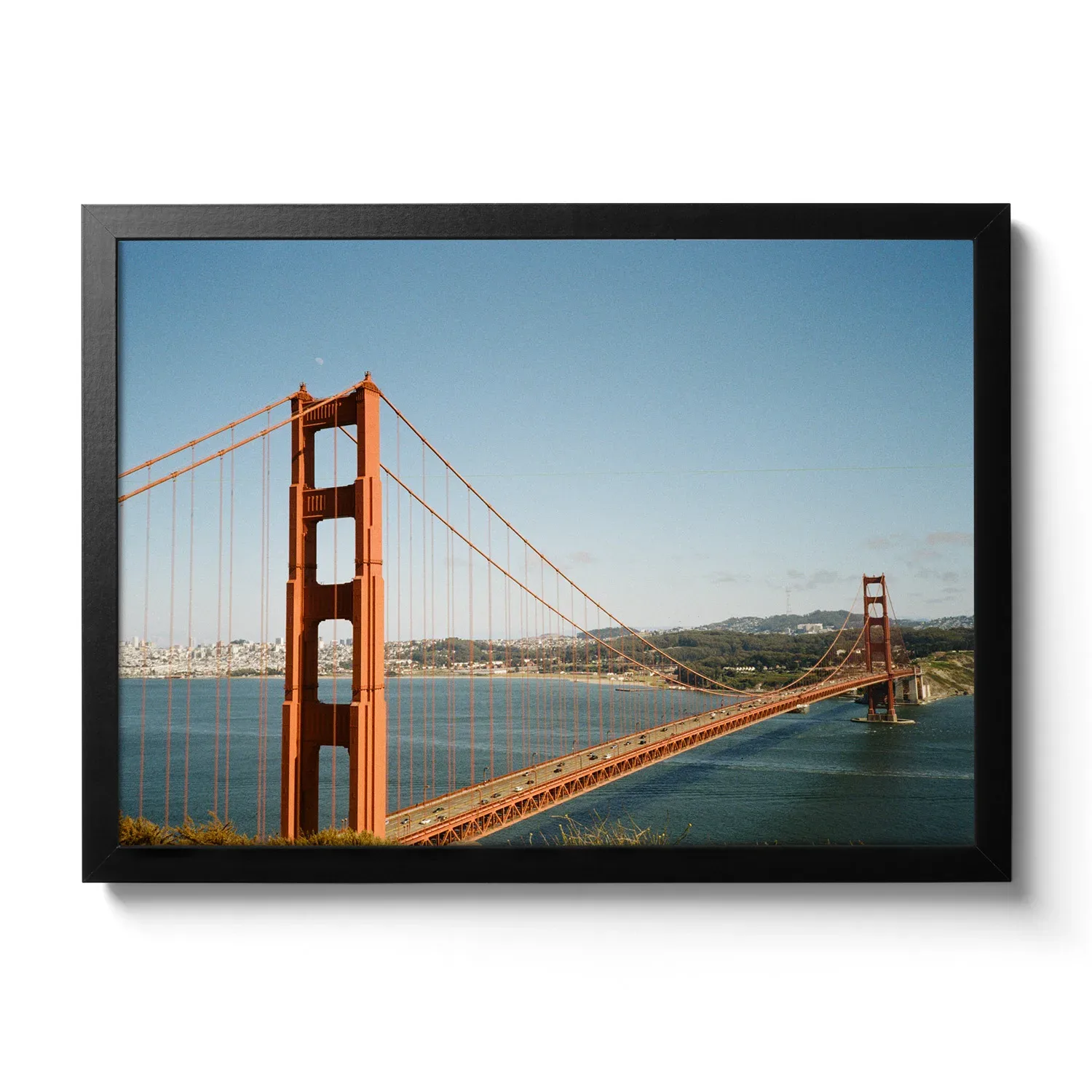 Picture of the Golden Gate Bridge in San Francisco