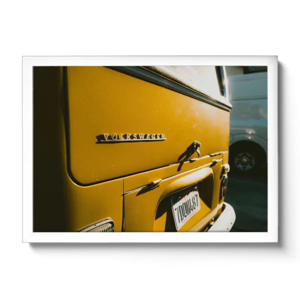 Close-up of a VW Buli (rear view) with the inscription Vokswagen.