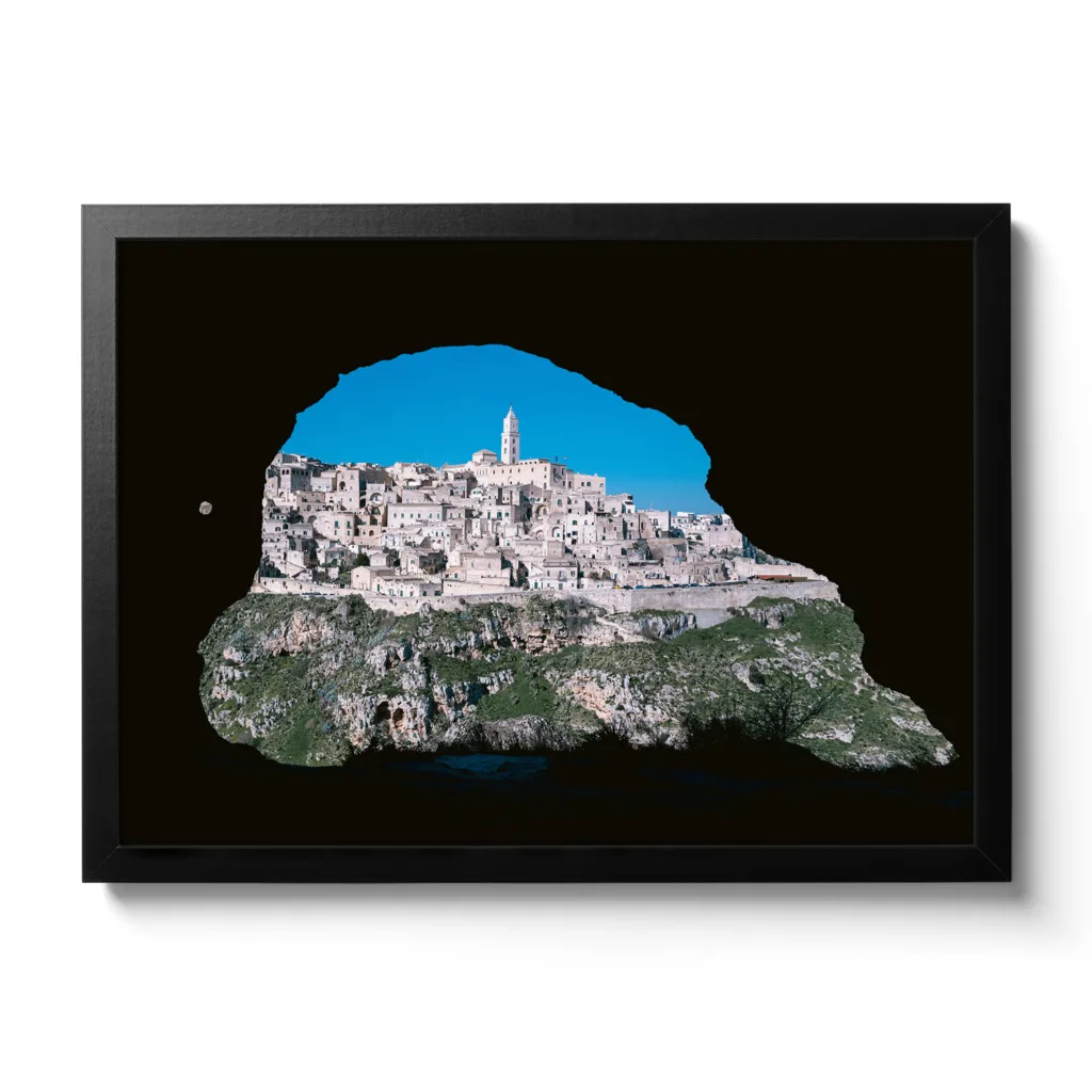 Bildaufnahme von Matera von einem Höhlenfenster