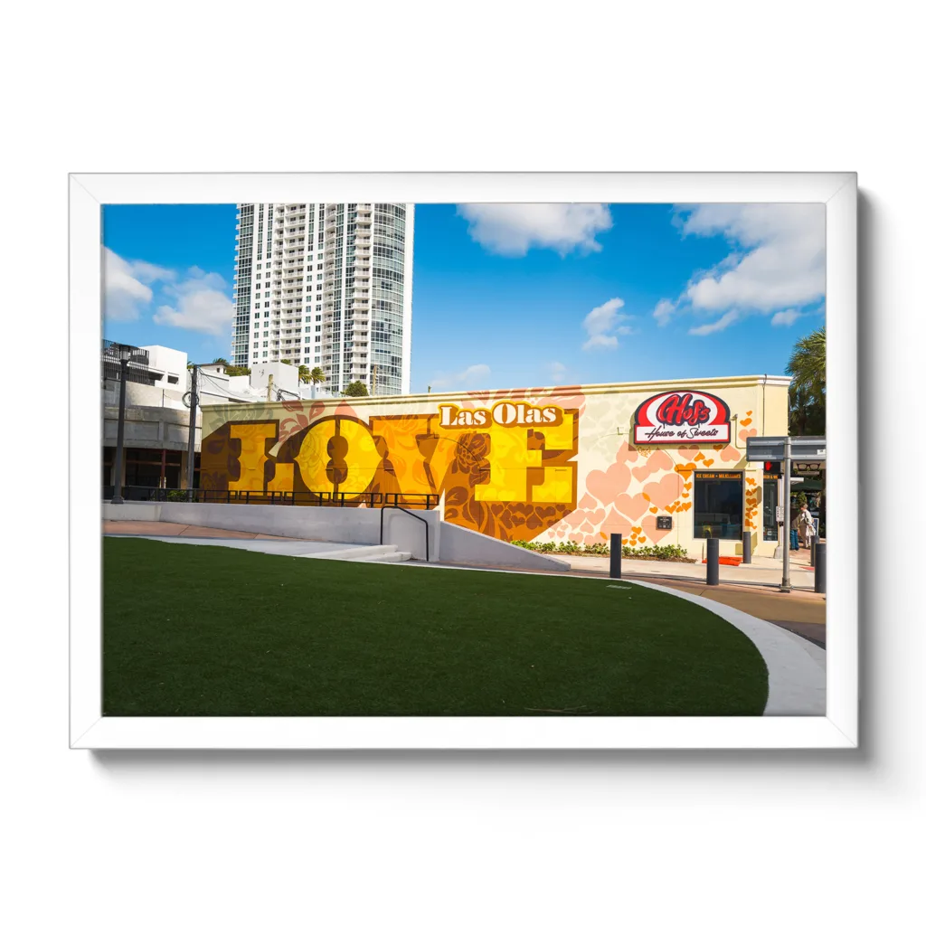 Bildaufnahme des Graffitis "Las Olas Love" in Downtown Fort Lauderdale